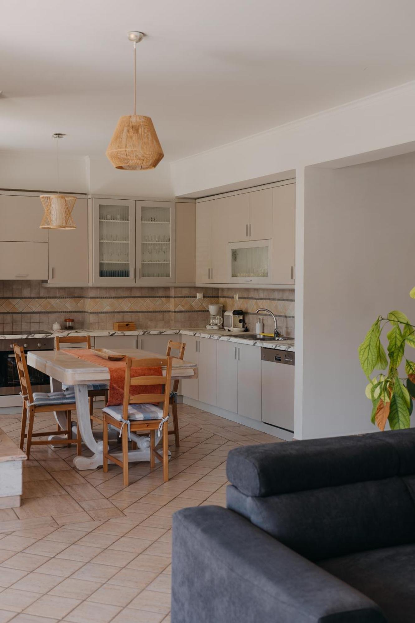 Lazarus 2Bd Apartment In The Center Patras Ngoại thất bức ảnh
