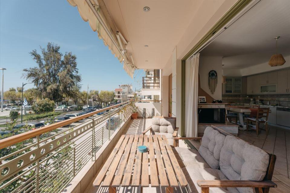 Lazarus 2Bd Apartment In The Center Patras Ngoại thất bức ảnh